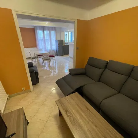 Confortable Idealement Situe Апартаменти Агд