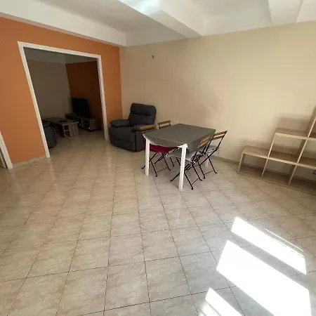 Апартаменти Confortable Idealement Situe Агд